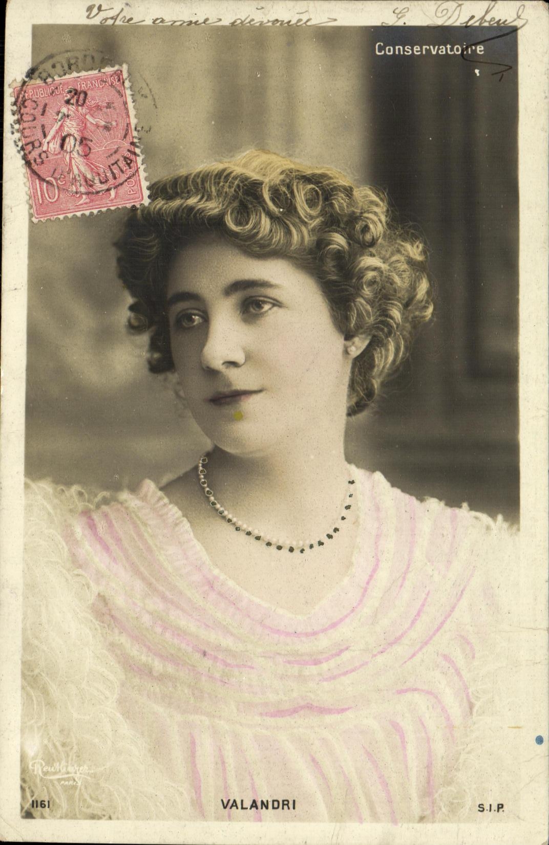 CPA Fantaisie Femme Valandri Conservatoire