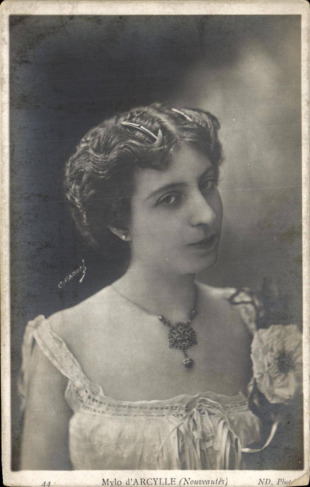 VINTAGE POSTCARD Fantasy Woman Mylo D Arcylle Innovations