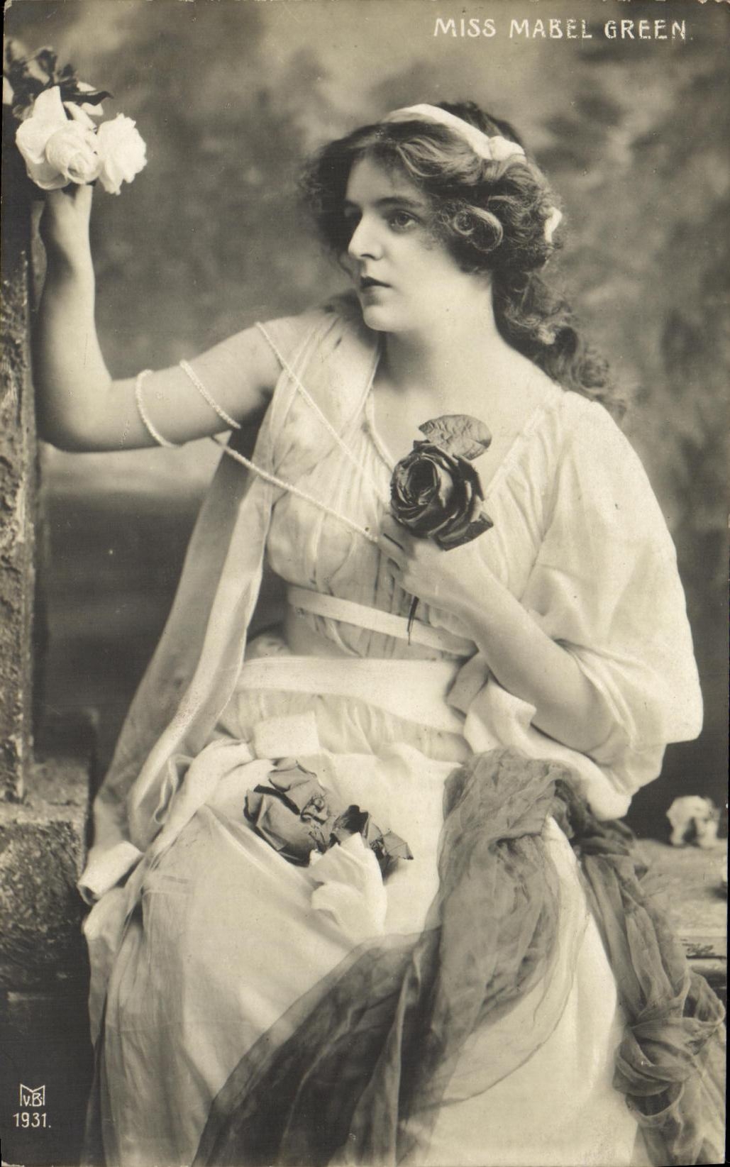 CPA Fantaisie Femme Miss Mabel Green