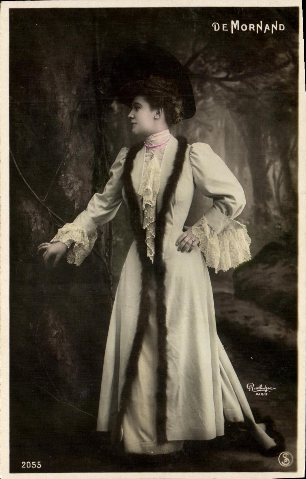 CPA Fantaisie Femme De Mornand