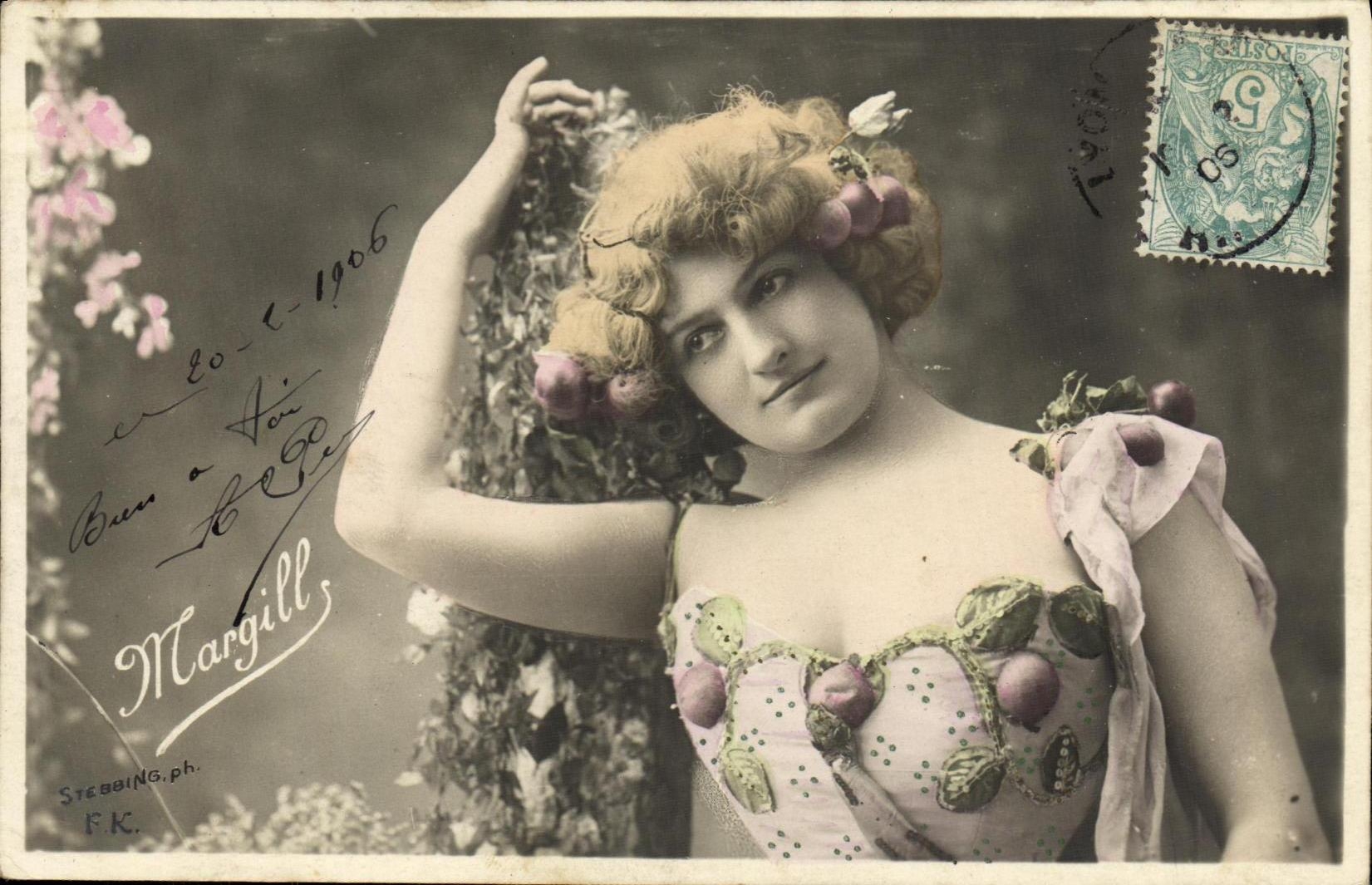 CPA Fantaisie Femme Margill