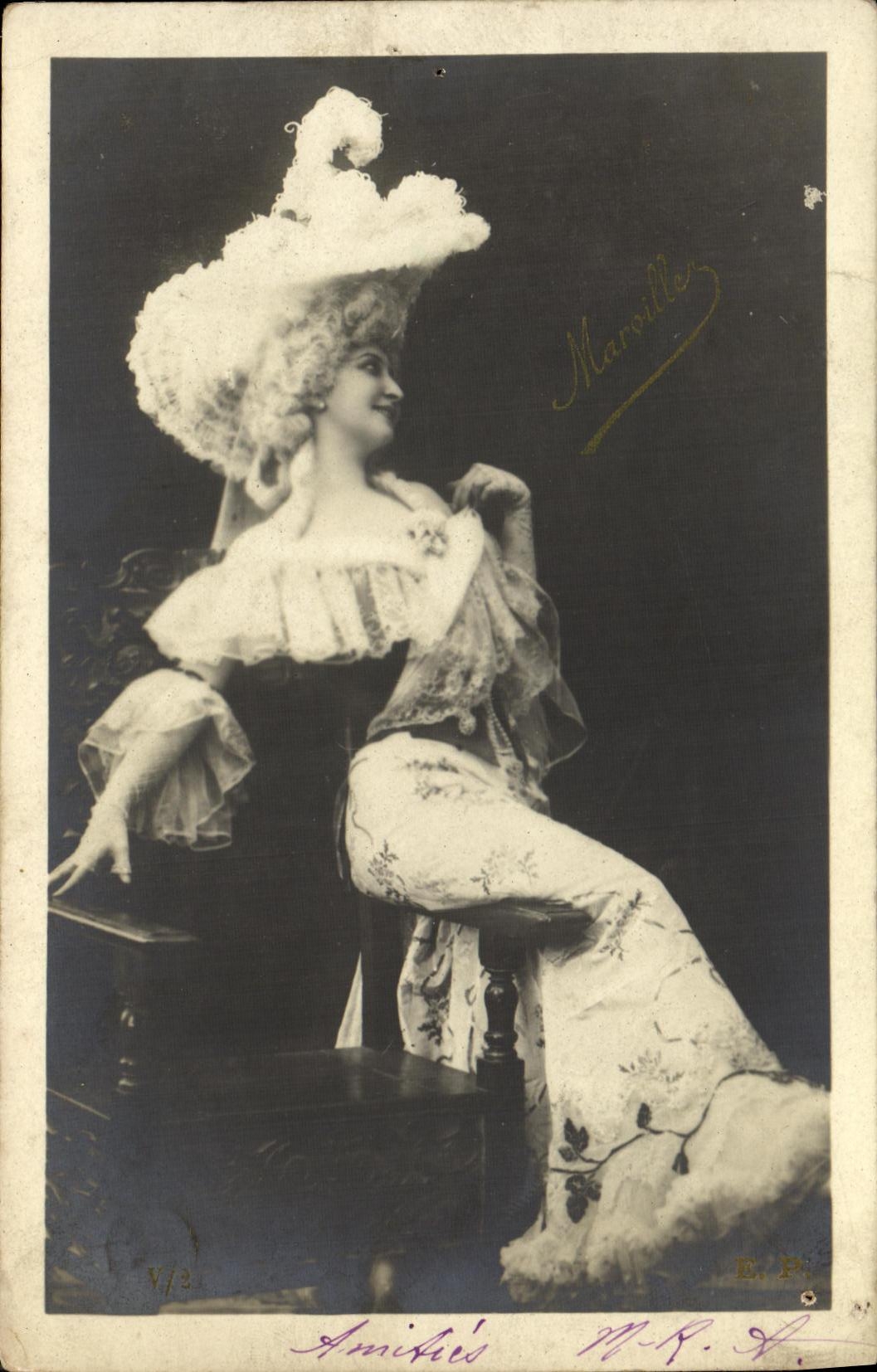 CPA Fantaisie Femme Maroille