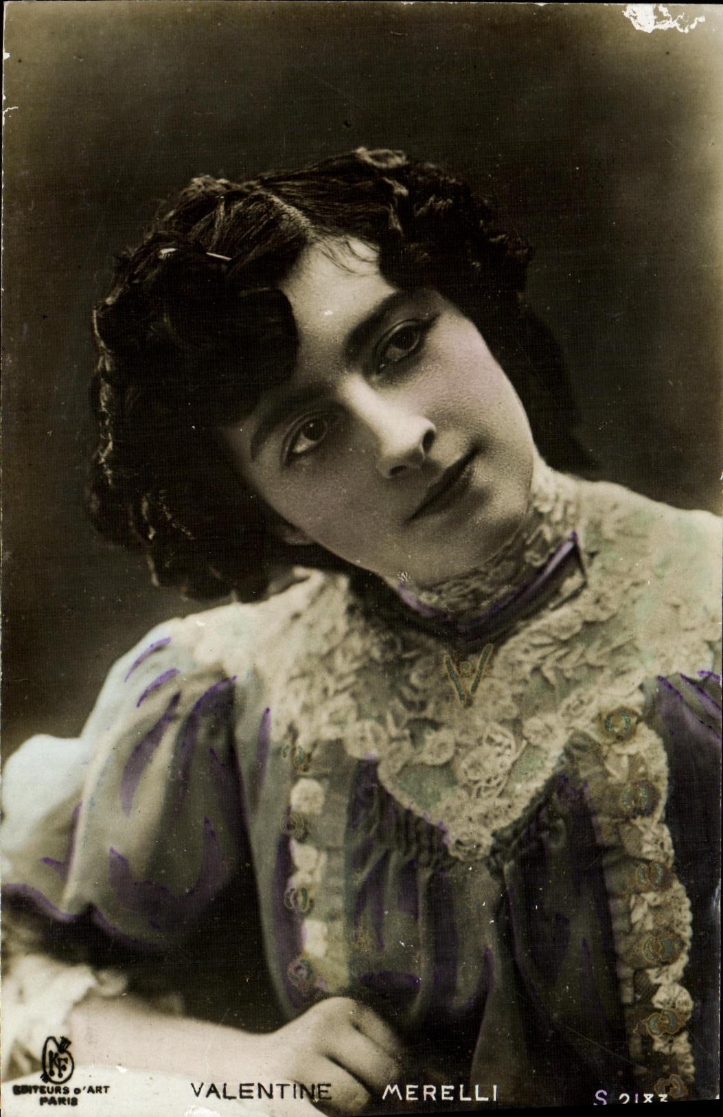 CPA Fantaisie Femme Valentine Merelli