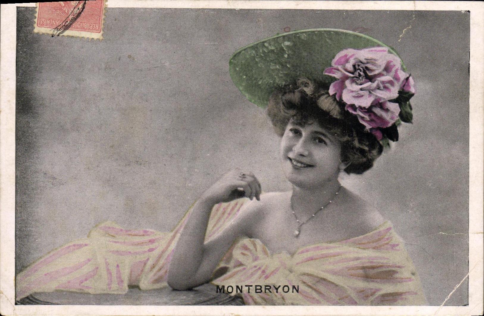 CPA Fantaisie Femme Montbryon