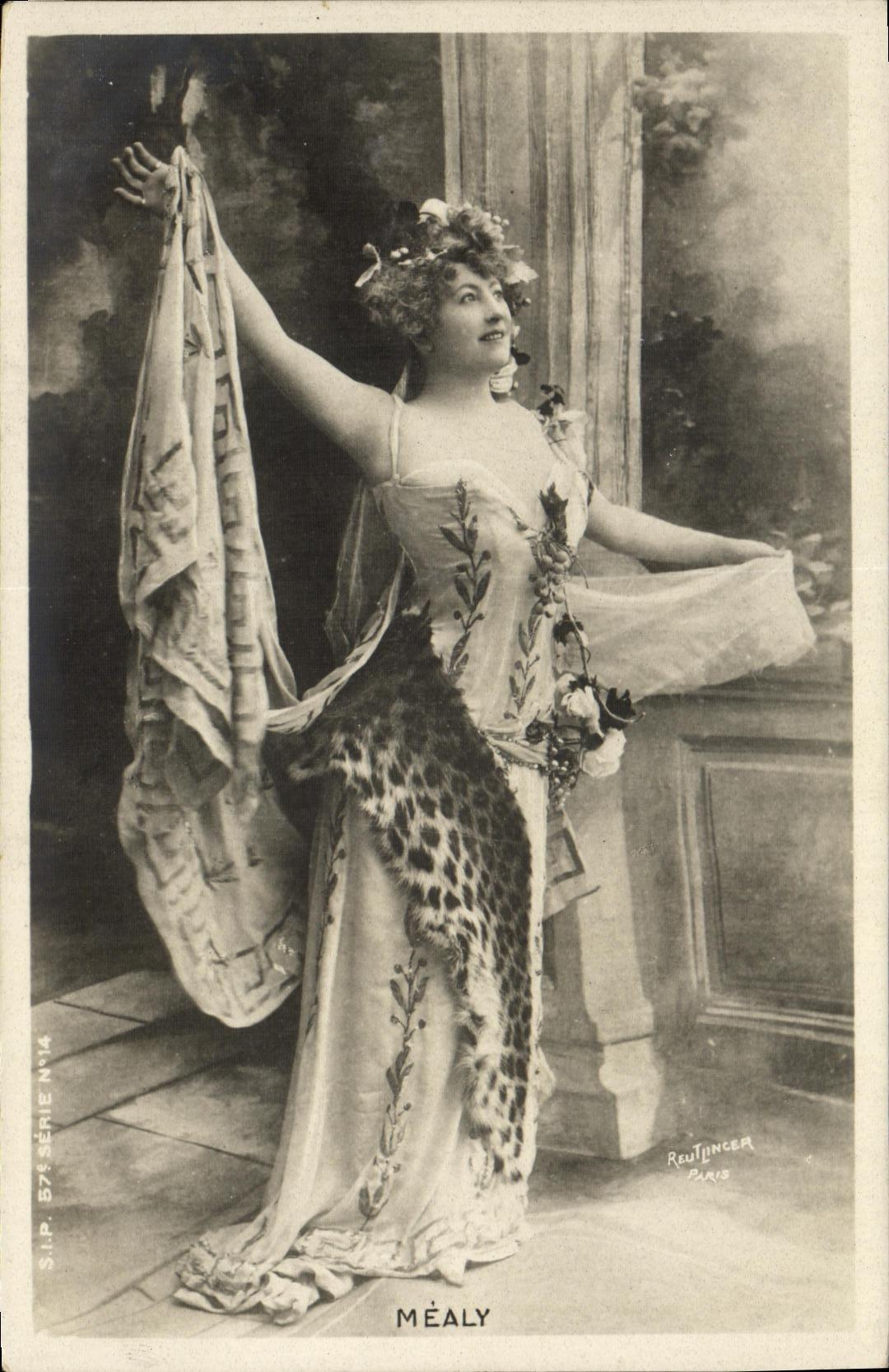 CPA Fantaisie Femme Mealy