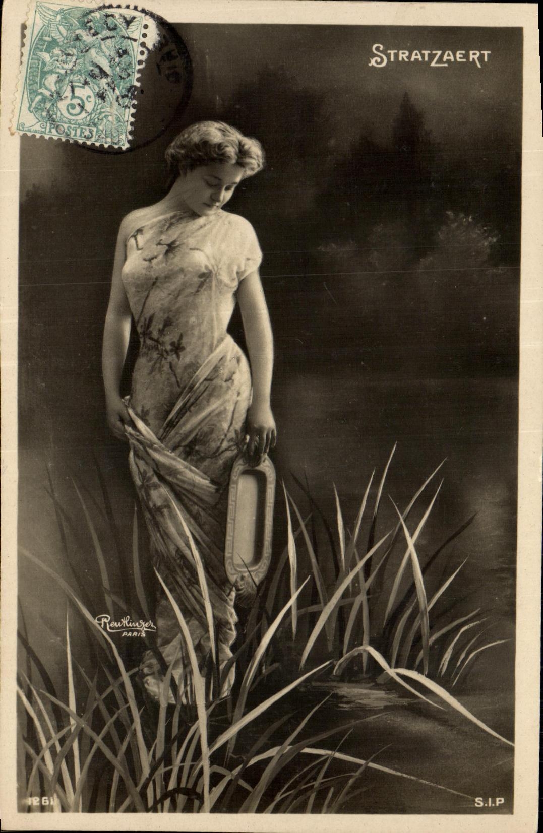 CPA Fantaisie Femme Stratzaert