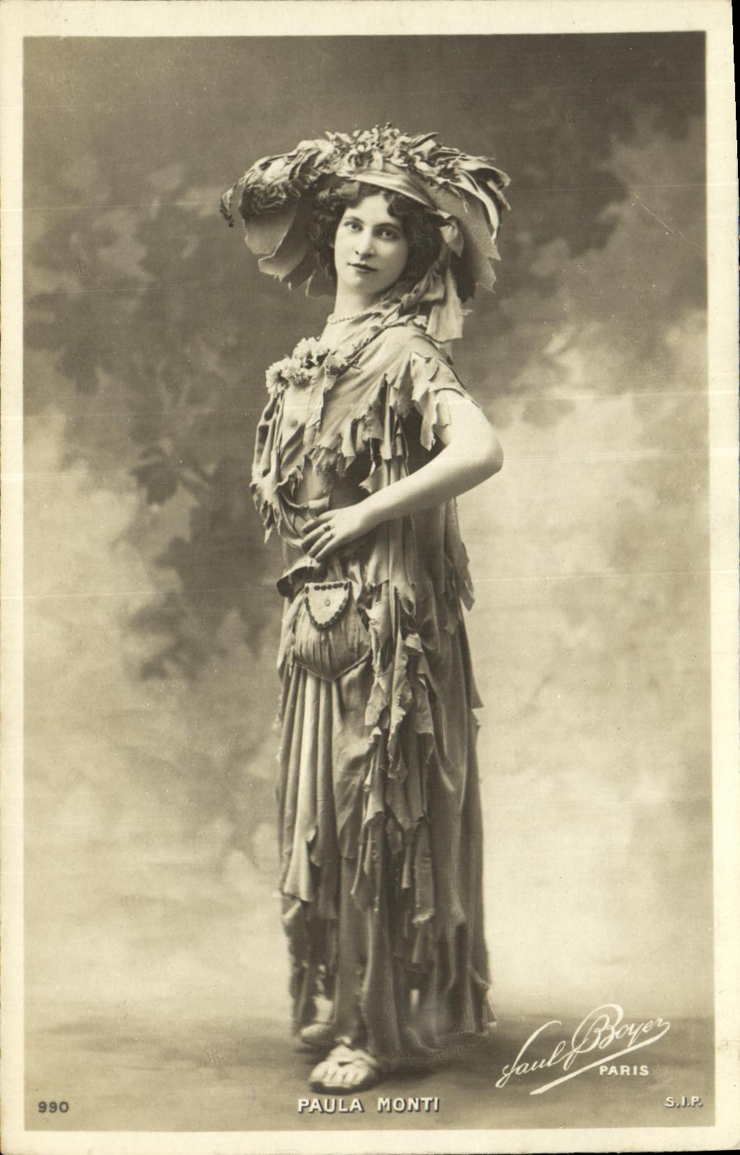 CPA Fantaisie Femme Paula Monti