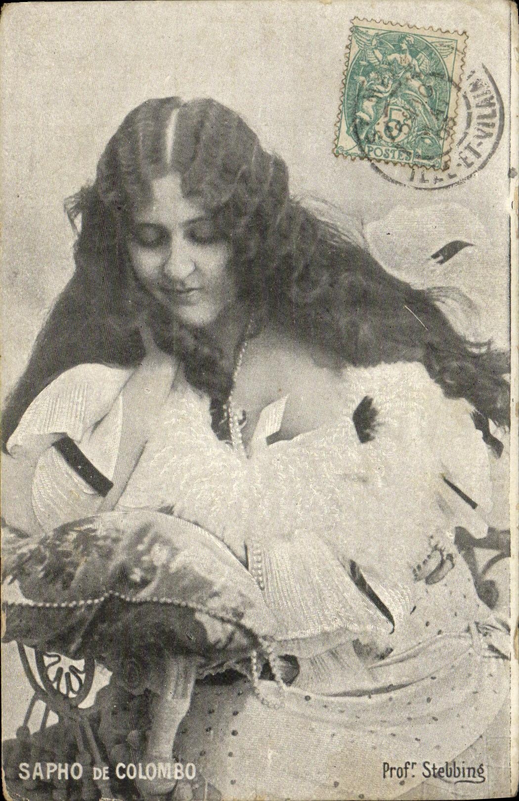 CPA Fantaisie Femme Sapho de Colombo