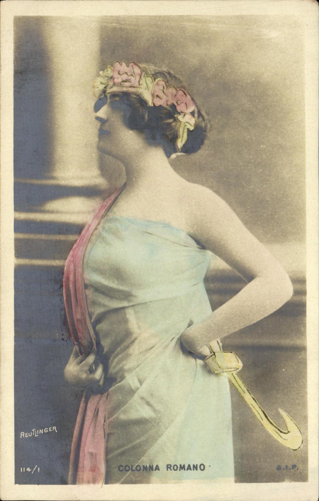 CPA Fantaisie Femme Colonna Romano