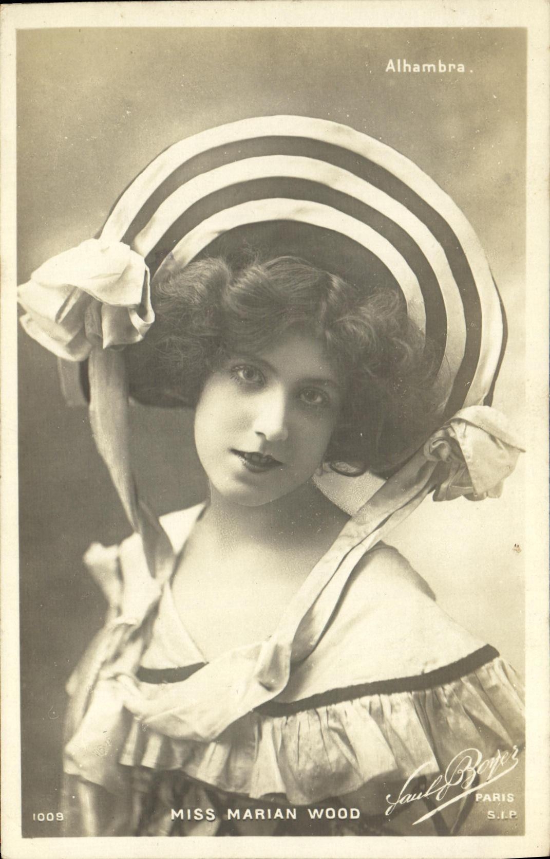 CPA Fantaisie Femme Alhambra Miss marian Wood