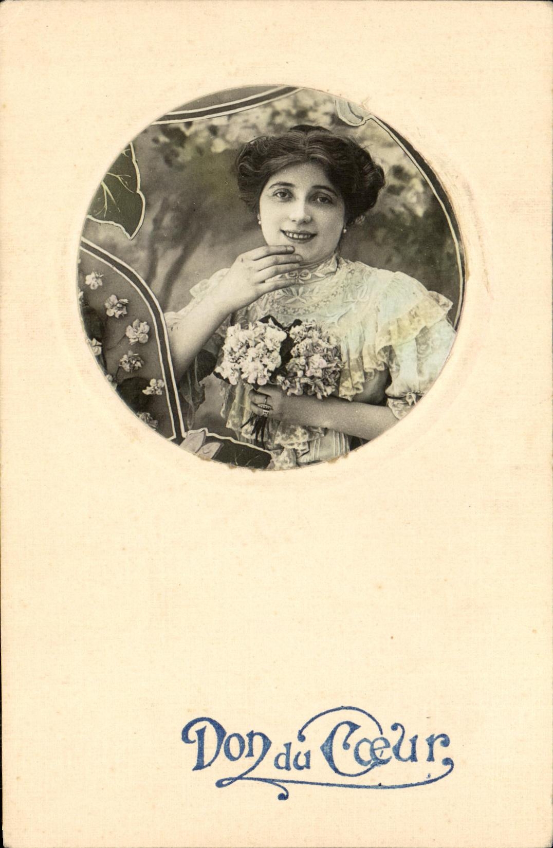 CPA Fantaisie Femme Don du coeur