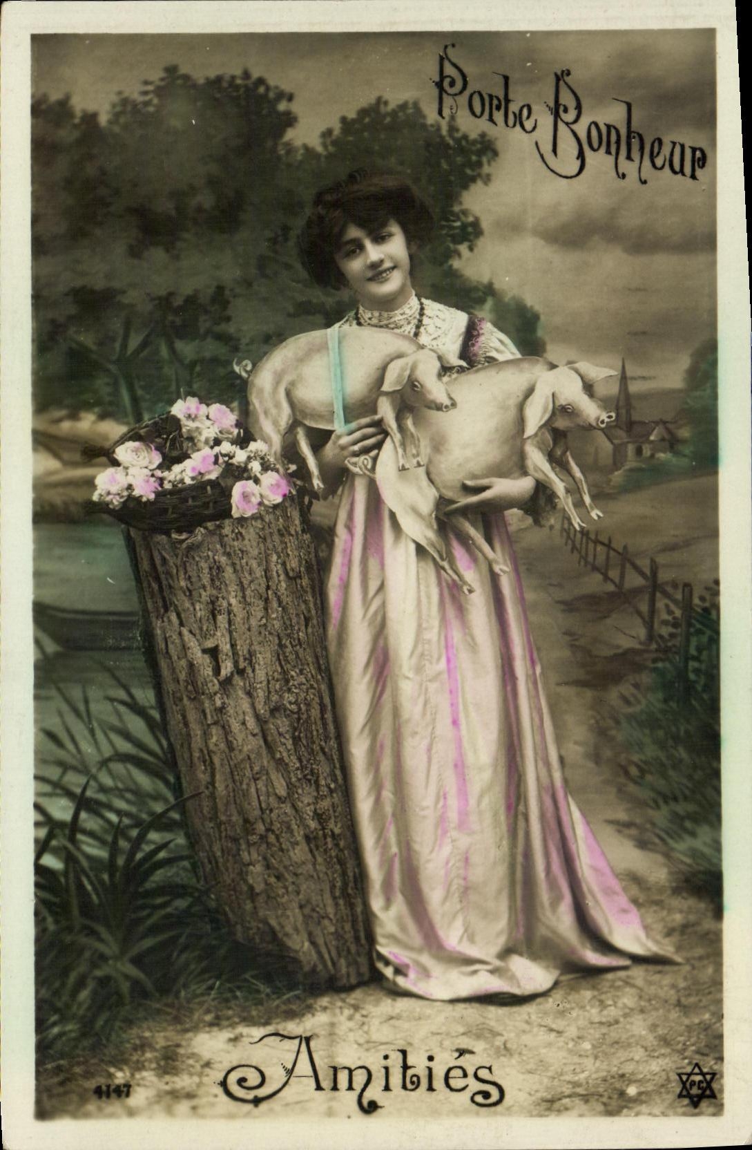 CPA Fantaisie Femme Cochon