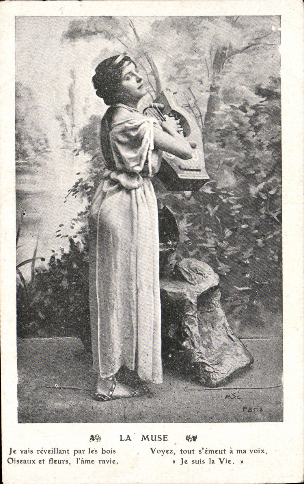 CPA Fantaisie Femme La muse Lyre