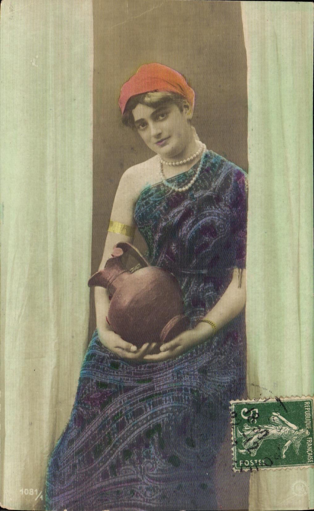 CPA Fantaisie Femme carte toilee 