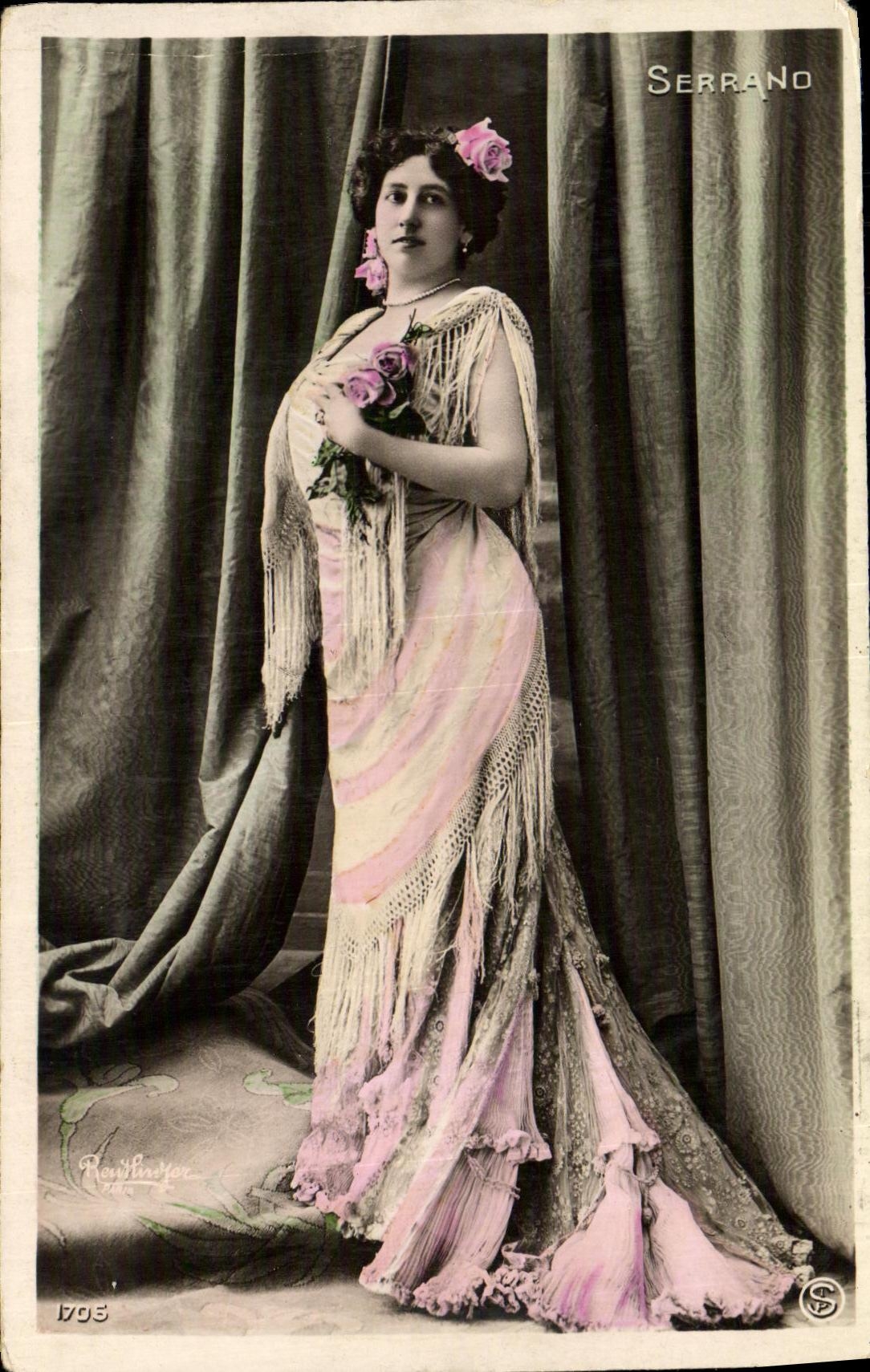 CPA Fantaisie Femme Serrano