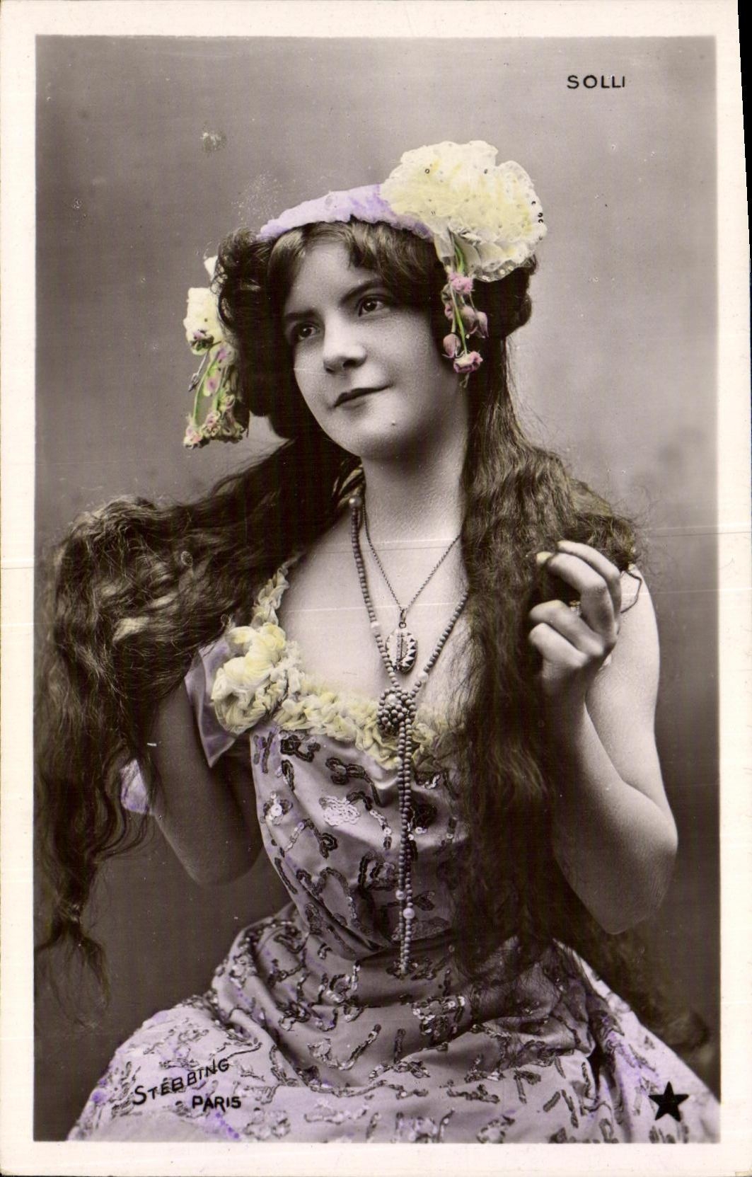 CPA Fantaisie Femme Solli