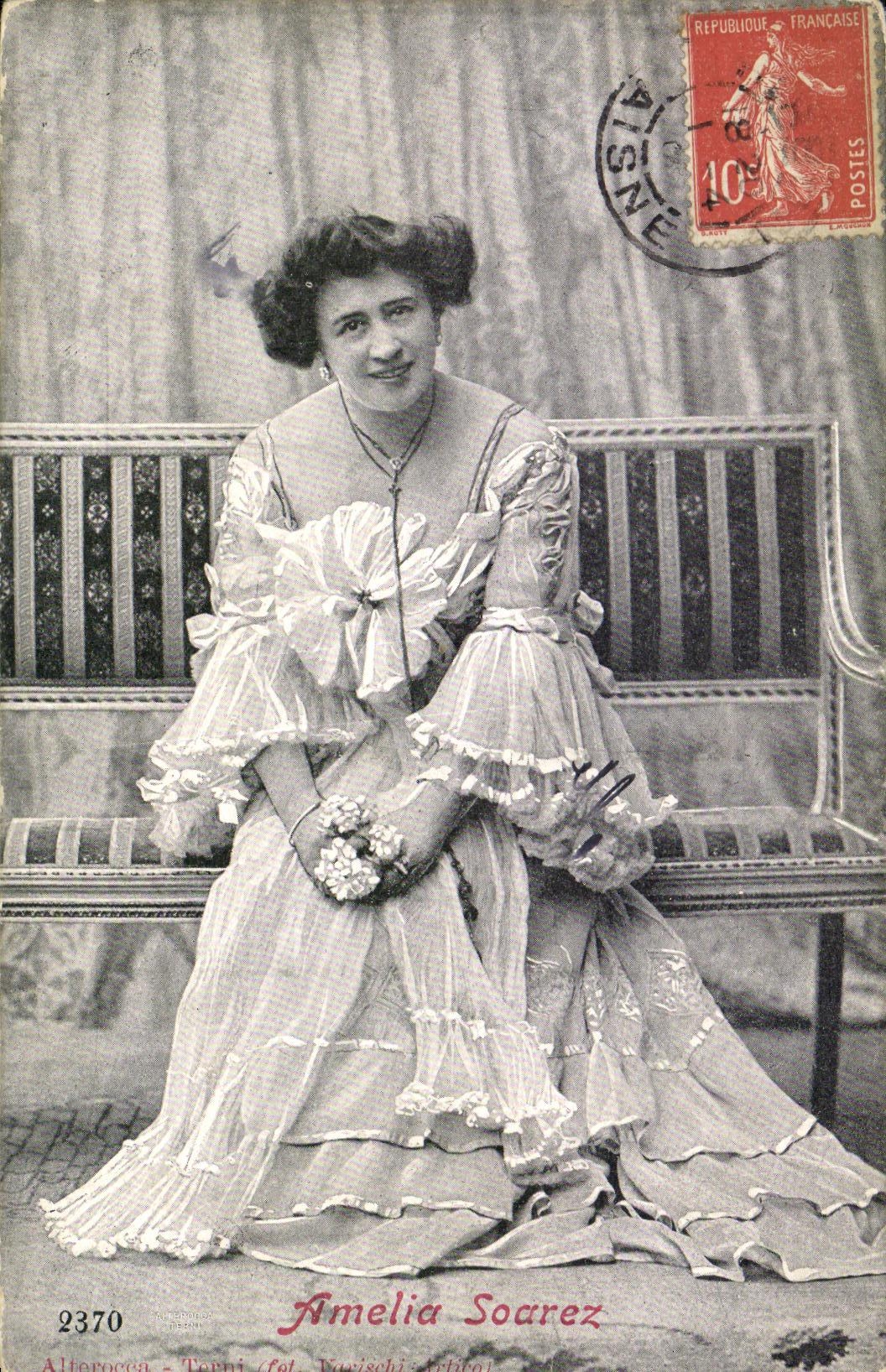 CPA Fantaisie Femme Amelia Soarez