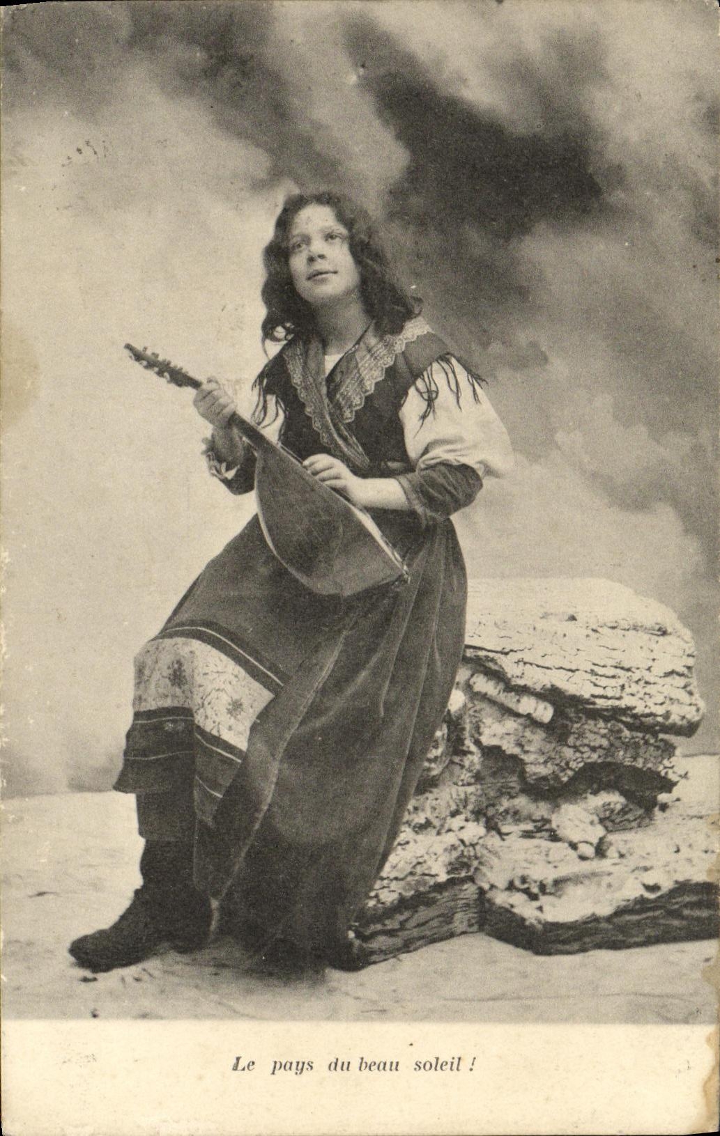 CPA Fantaisie Femme Gitane