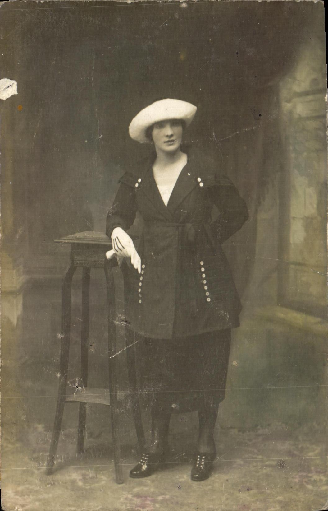 CARTE PHOTO Fantaisie Femme Garconne