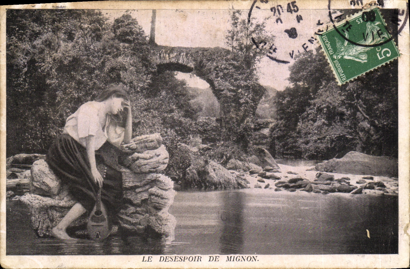 CPA Fantaisie Femme Le desespoir de Mignon