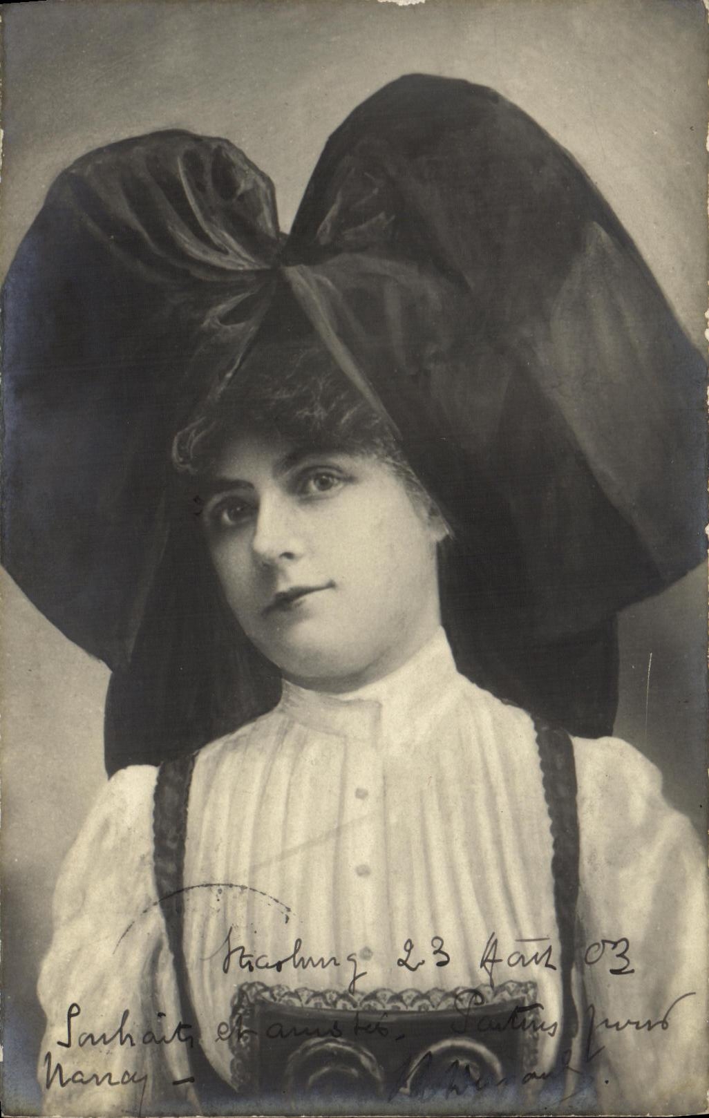 CPA Fantaisie Femme Alsace Folklore