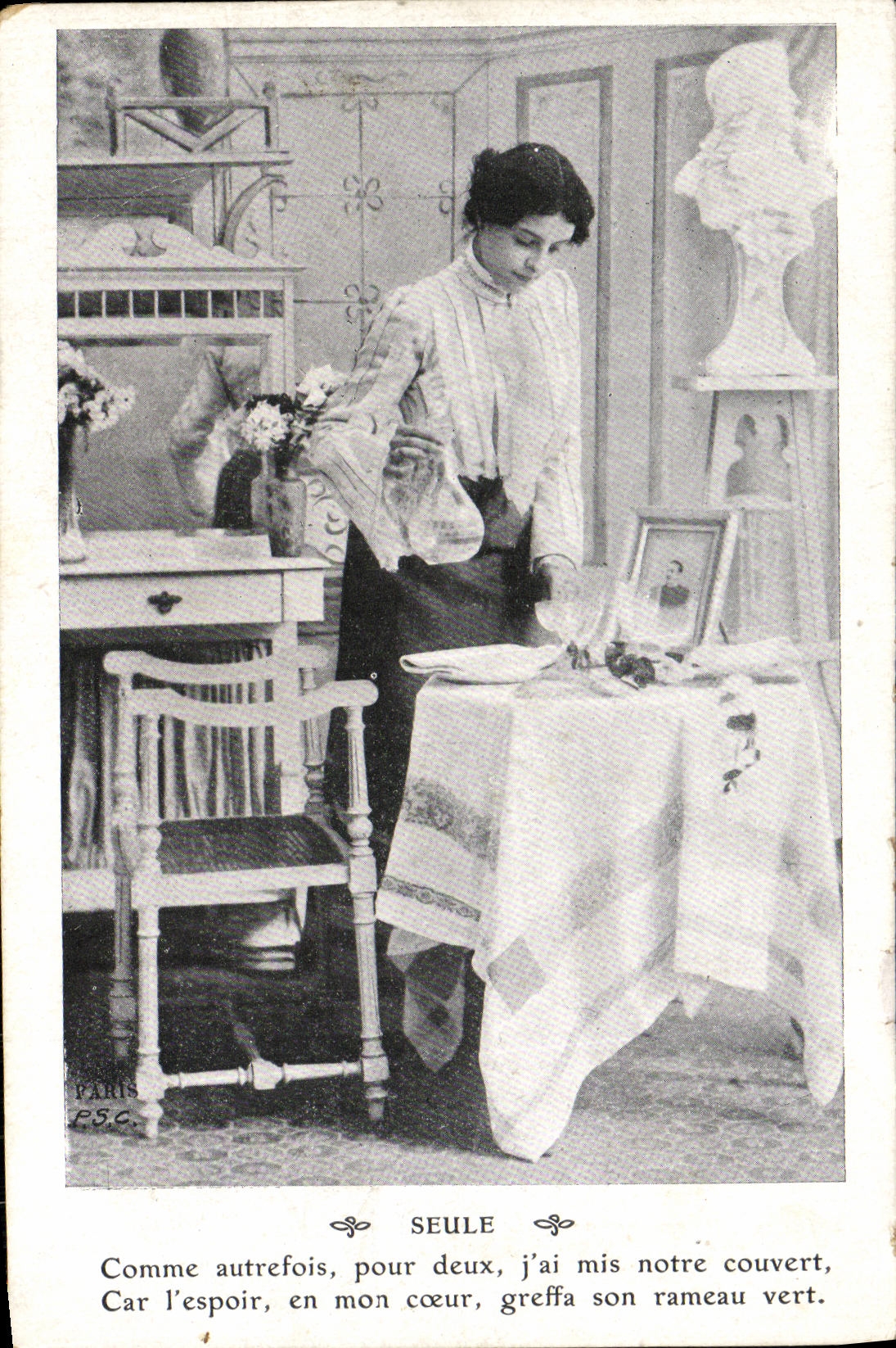 CPA Fantaisie Femme Seule