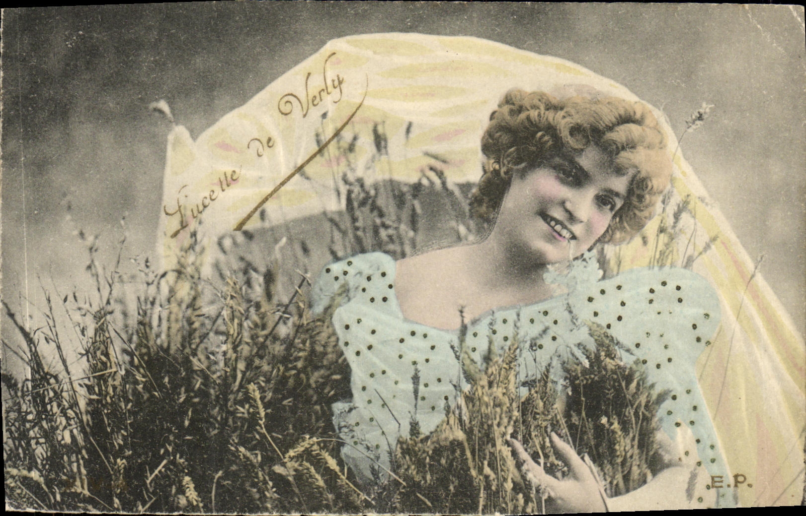 CPA Fantaisie Femme Lucette de Verly