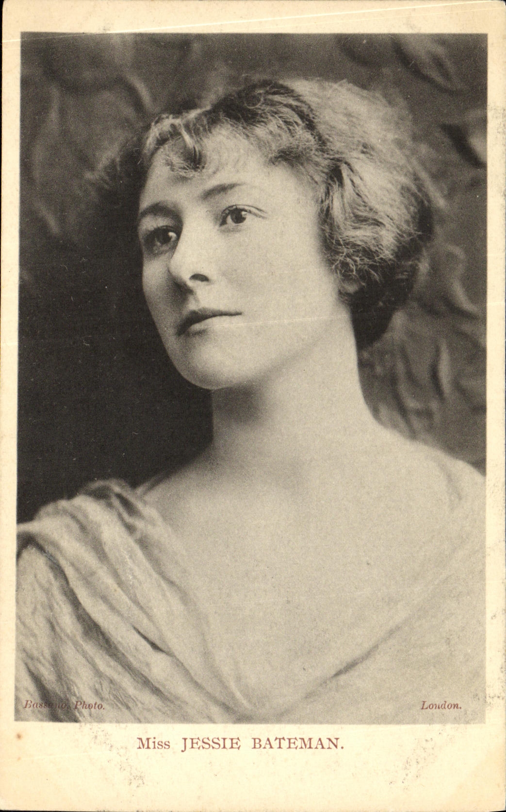 CPA Fantaisie Femme Miss Jessie Bateman