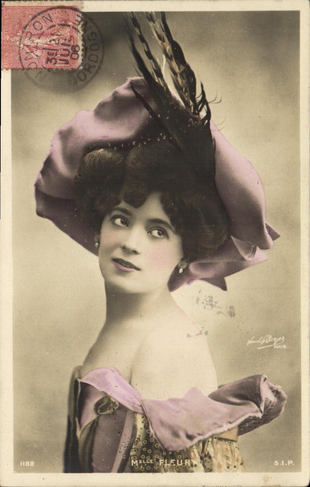 CPA Fantaisie Femme Mlle Fleury