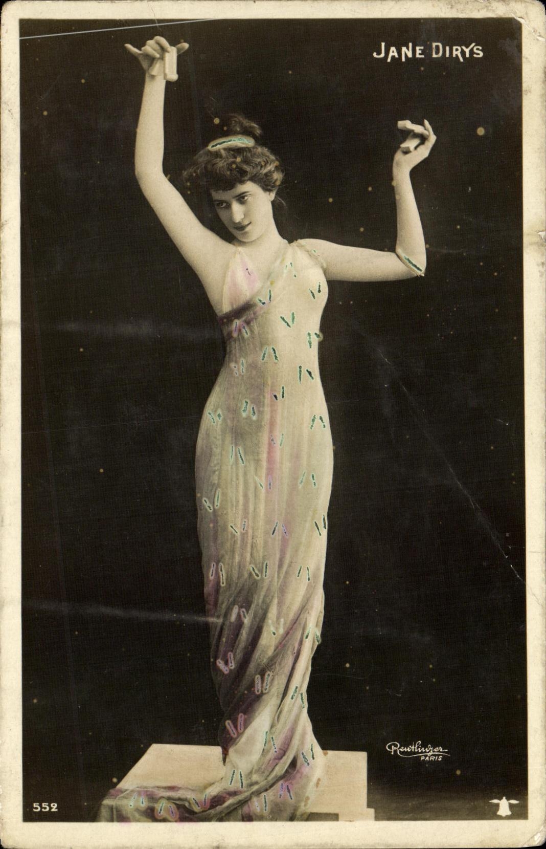 CPA Fantaisie Femme Jane Dirys