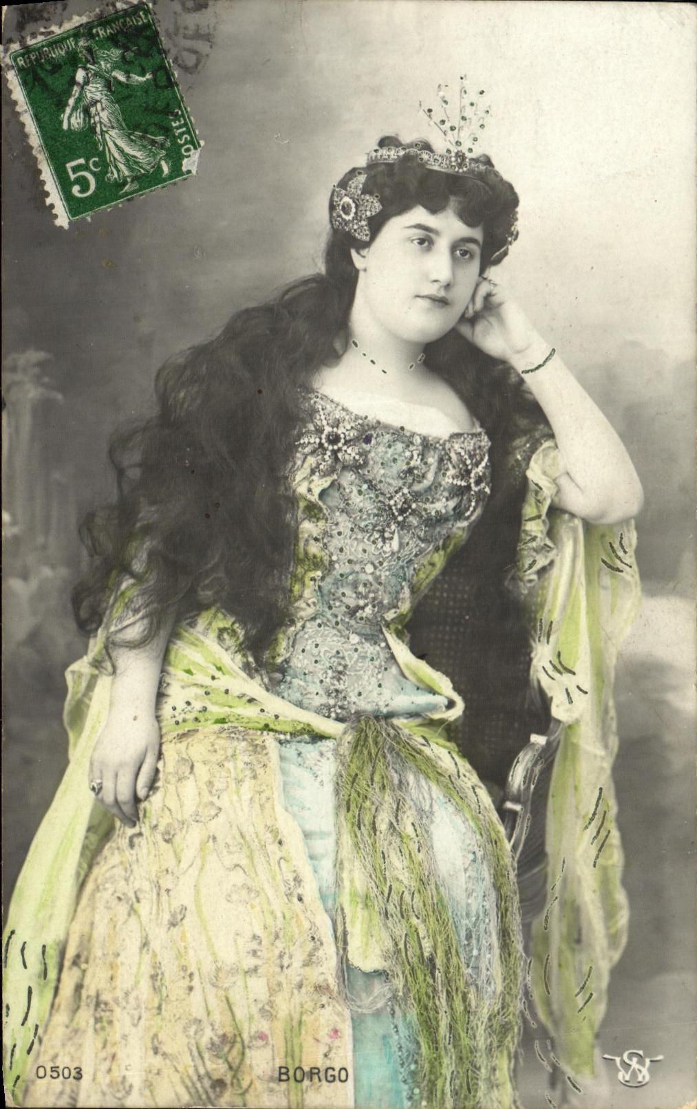 CPA Fantaisie Femme Borgo