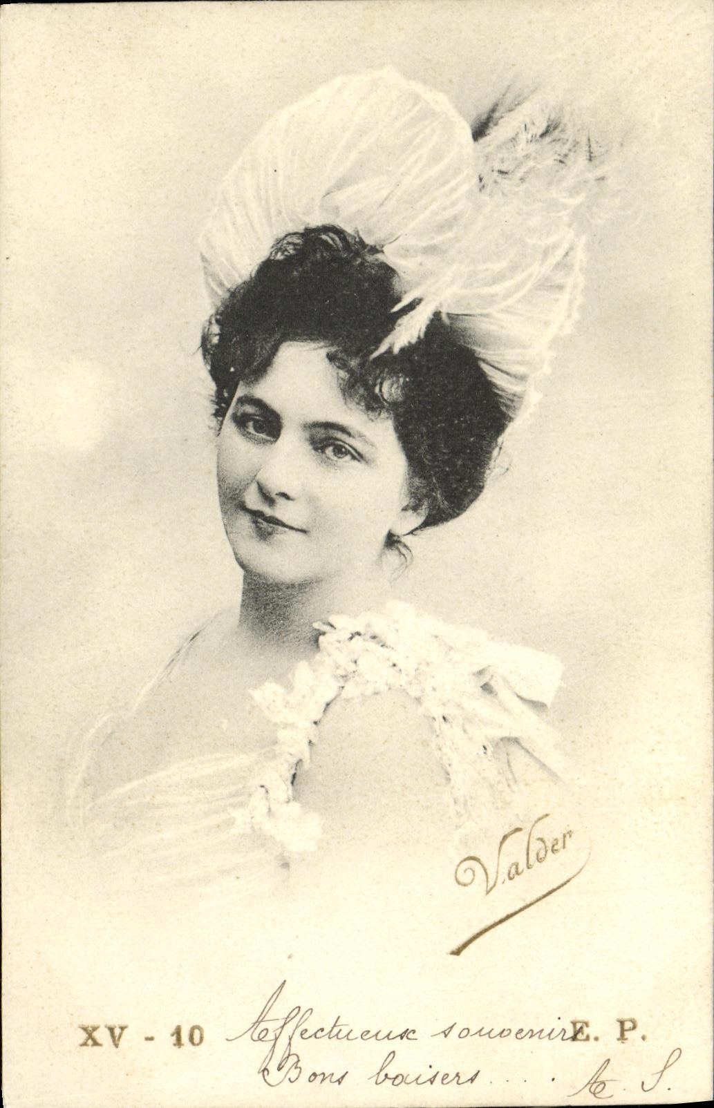 CPA Fantaisie Femme Valder