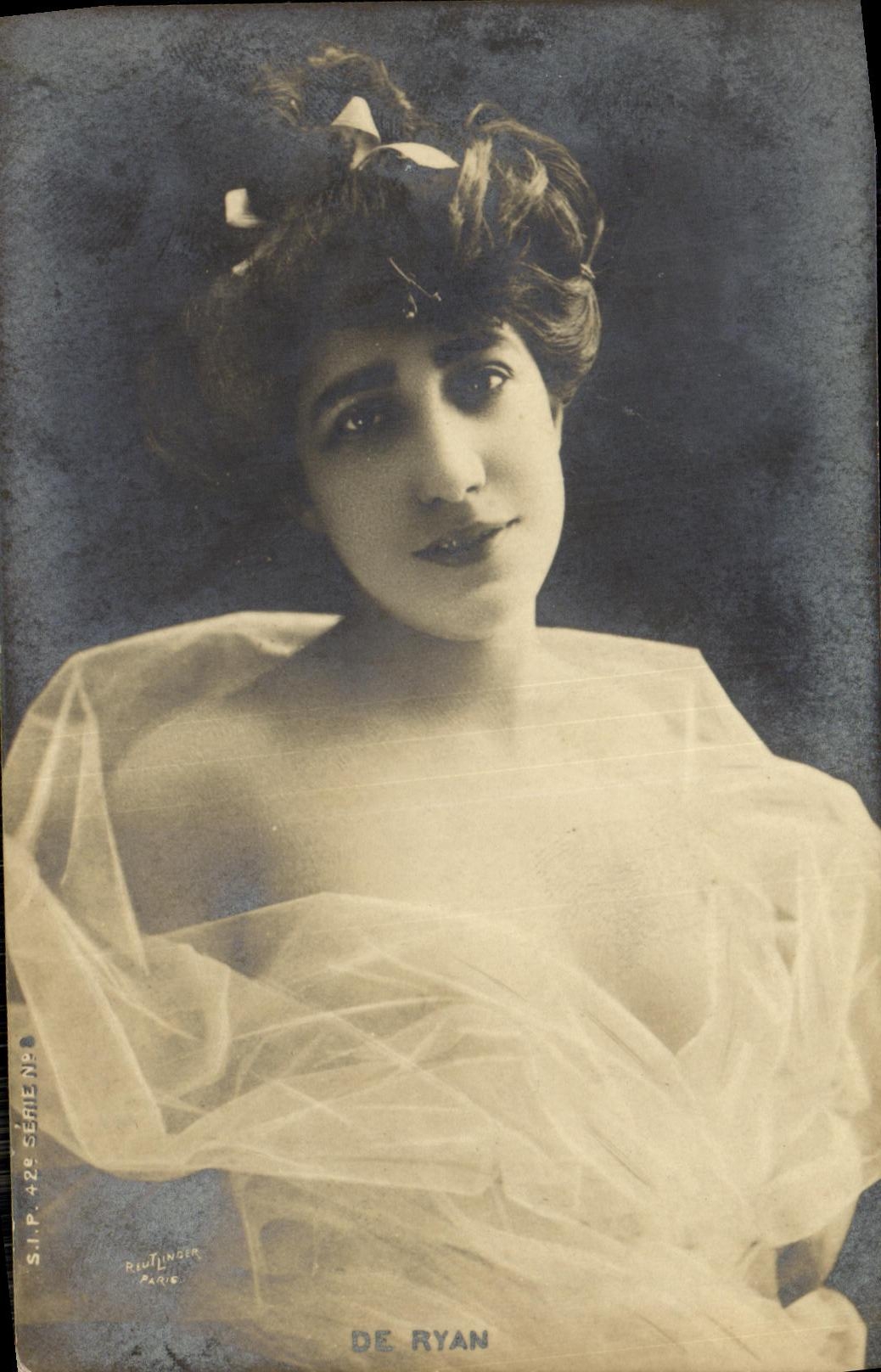 CPA Fantaisie Femme De Ryan