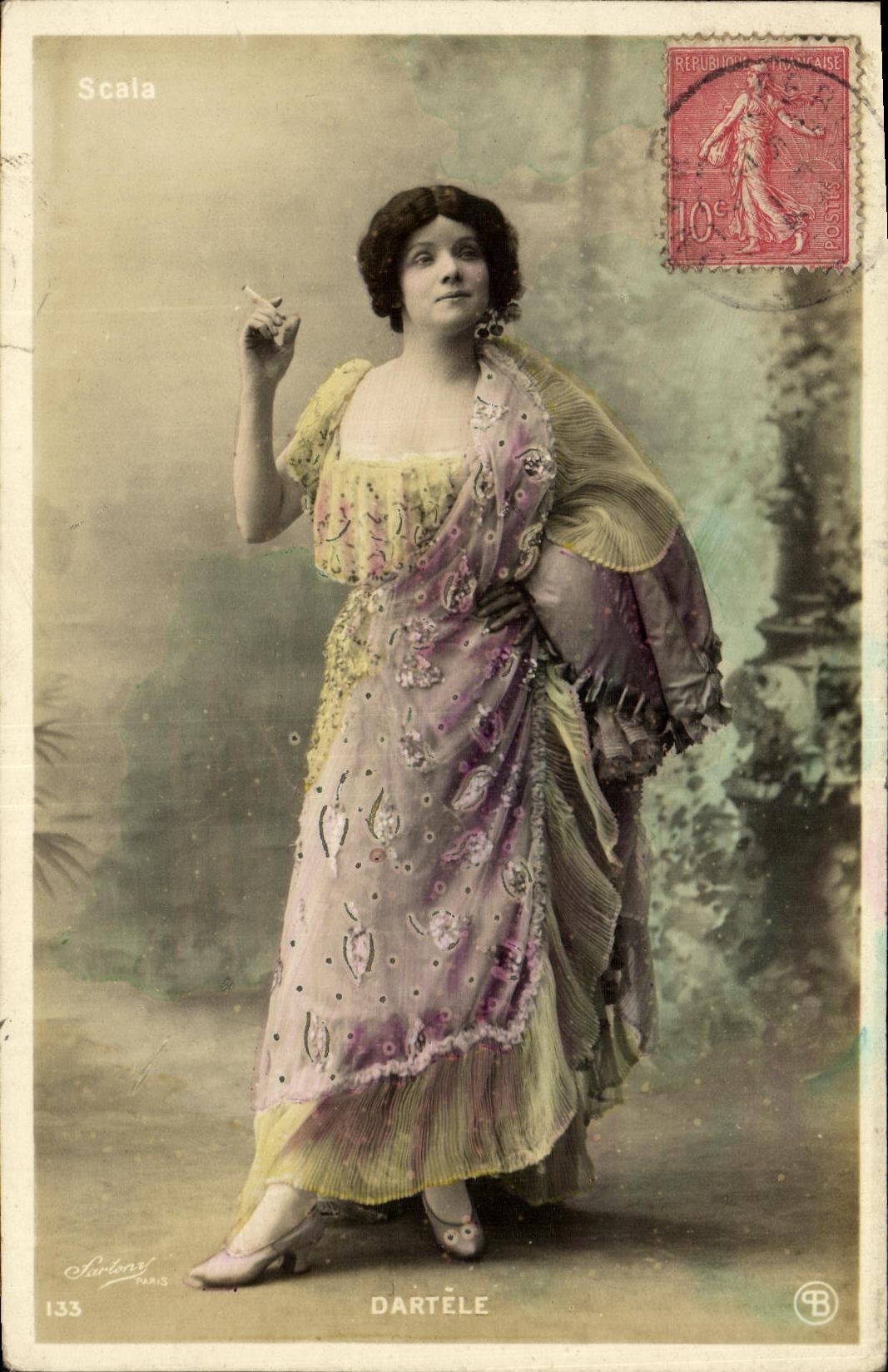 CPA Fantaisie Femme Scala Dartele