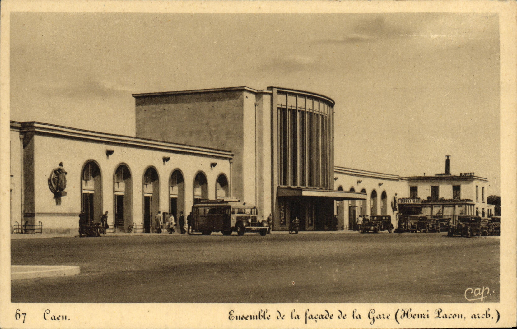 VINTAGE POSTCARD Caen Entered of the Station