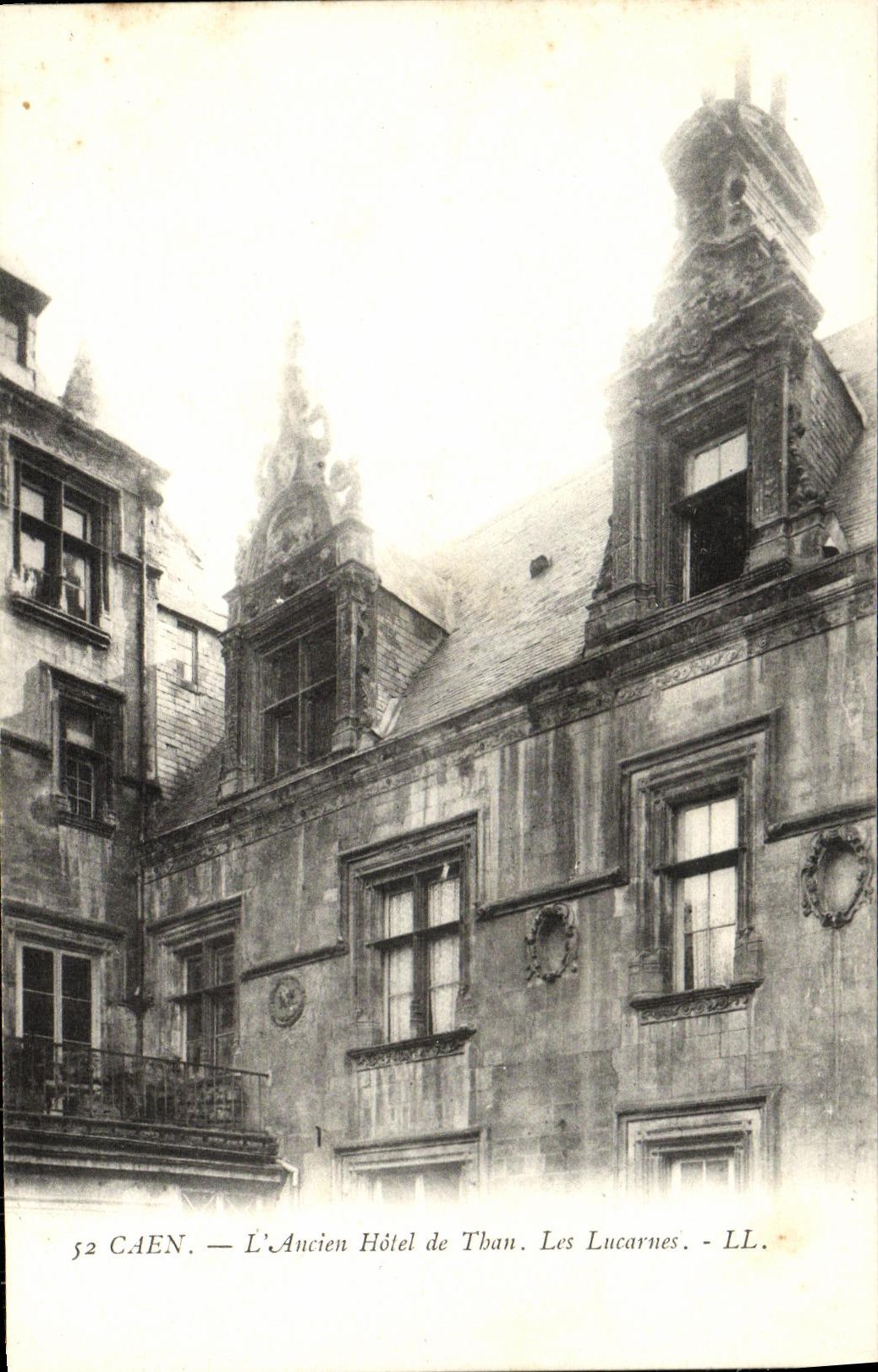 VINTAGE POSTCARD Caen Old hotel of Than attic windows