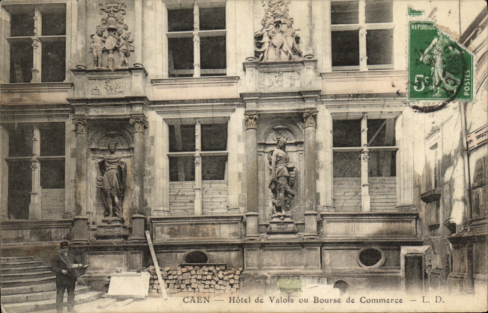 VINTAGE POSTCARD Caen Old Hotel of Valois de Commerce Post office employee Factor