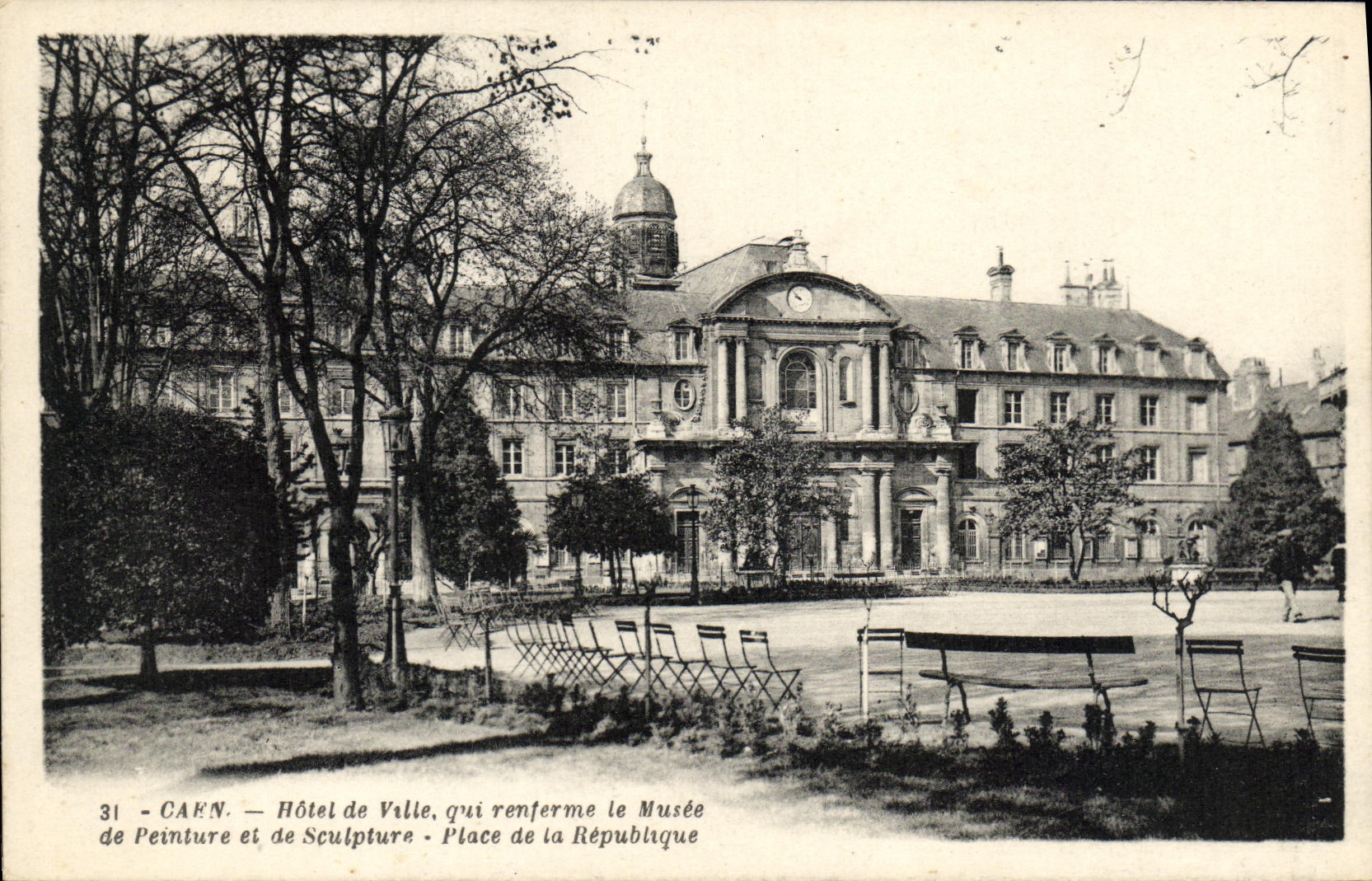 VINTAGE POSTCARD Caen Town hall Which contains the Museum of painting and sculpture Place Republic