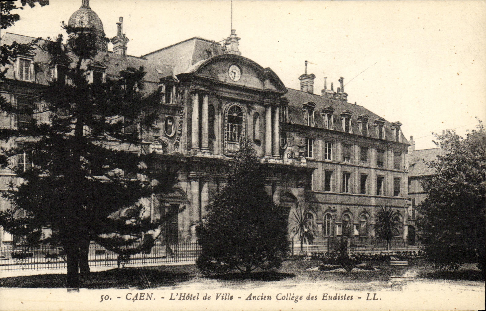 VINTAGE POSTCARD Caen L Town hall Old College of Eudistes