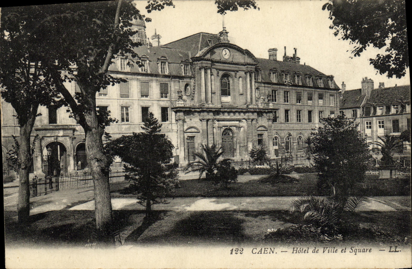 VINTAGE POSTCARD Caen L Town hall and Public garden