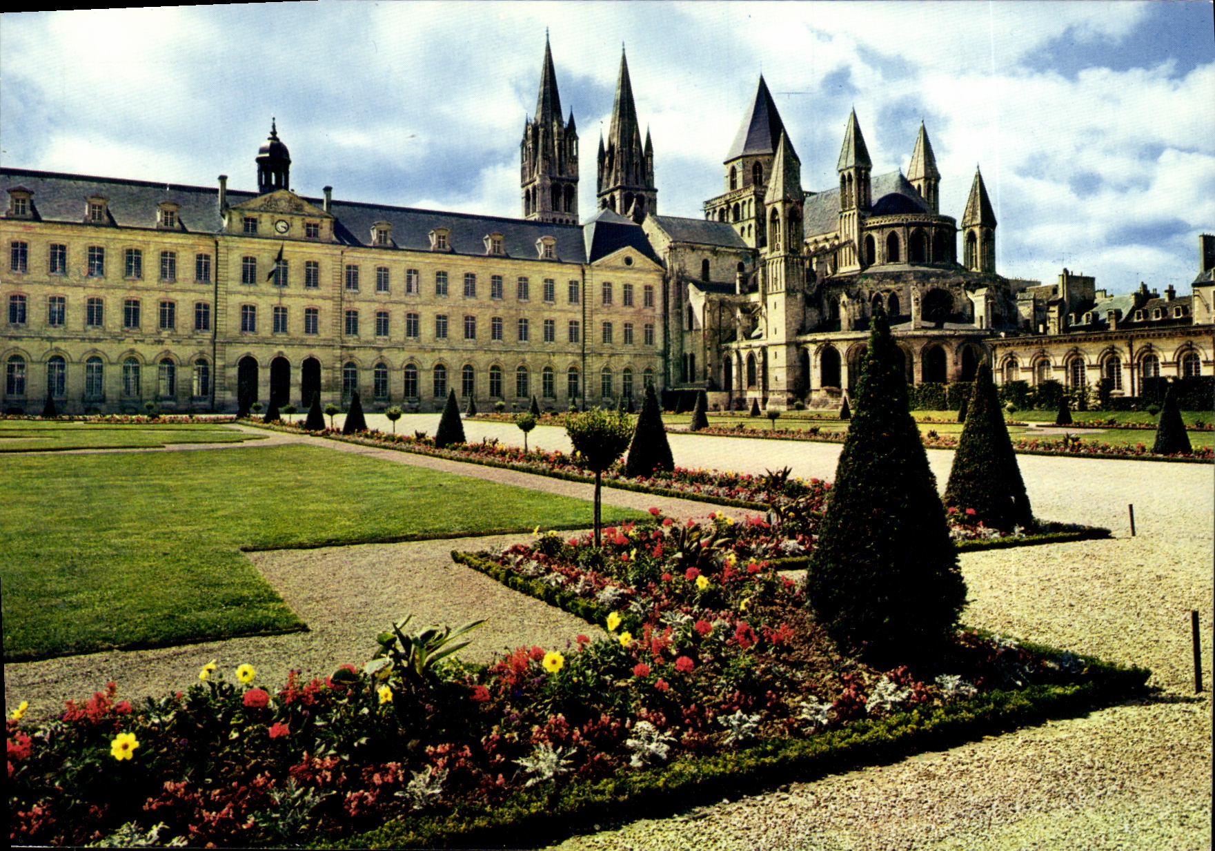 MODERN CARD Caen In Normandy L Town hall and L Abbey oux Men