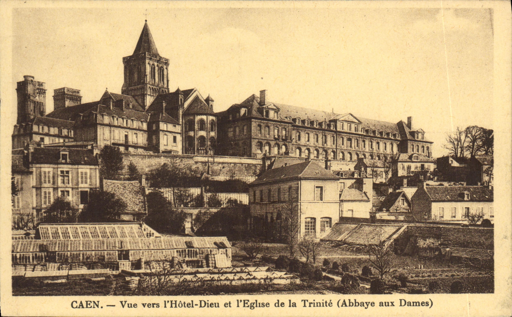 VINTAGE POSTCARD Caen Hotel God View and L Church of the Trinity abbey to the Ladies