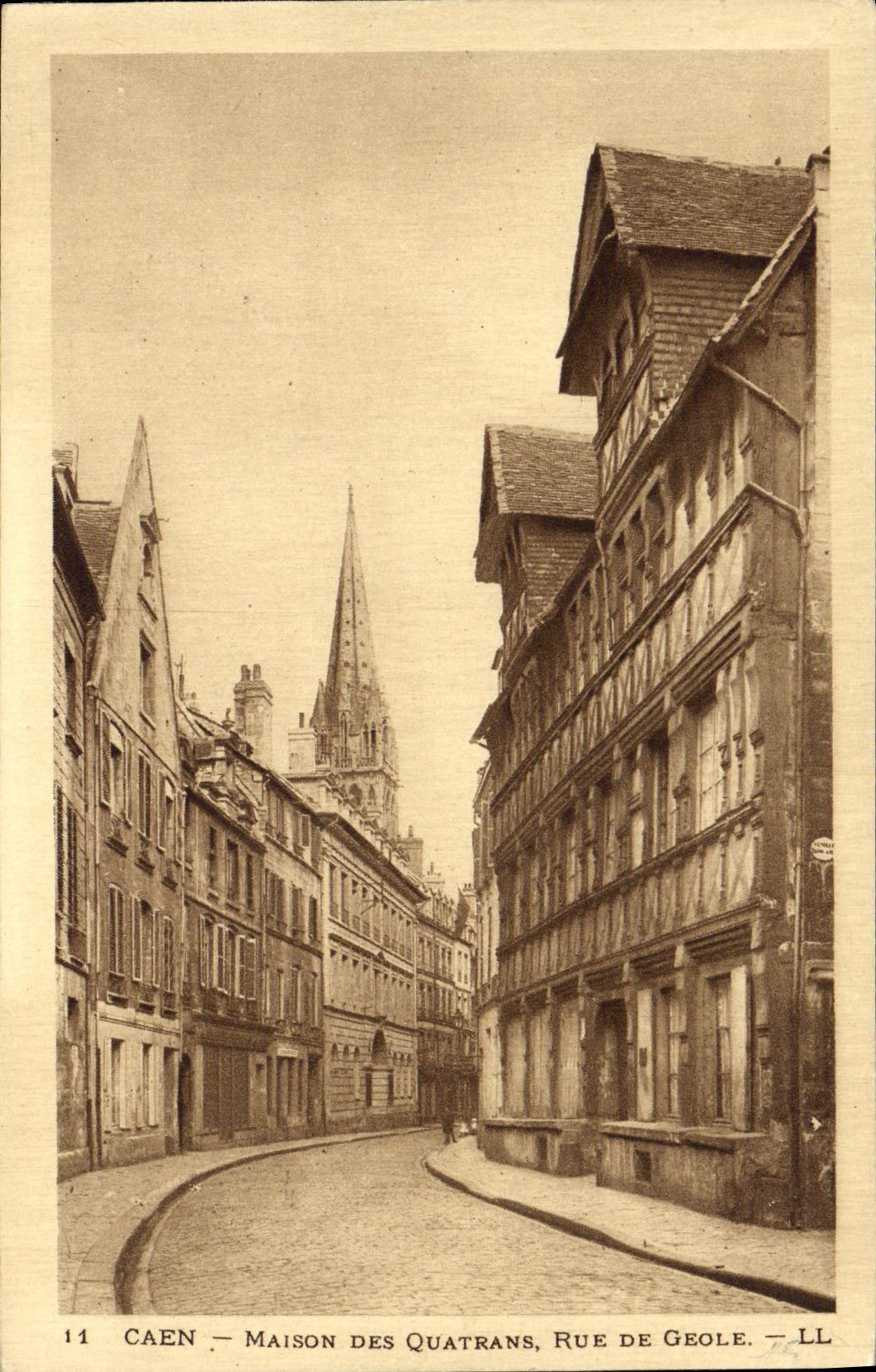 VINTAGE POSTCARD Caen Court of the House of Quatrans Street of Jail