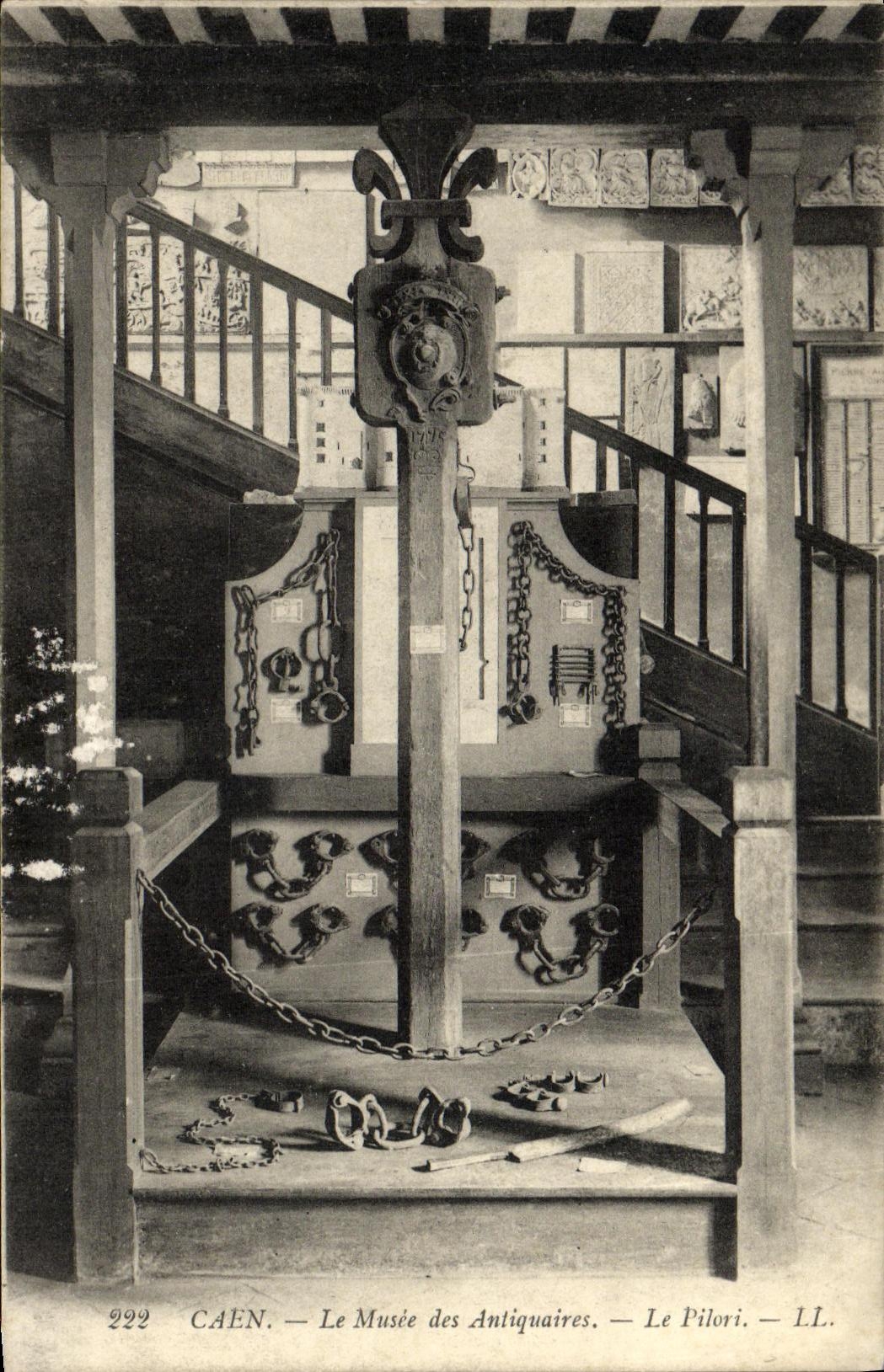 VINTAGE POSTCARD Caen Museum of the Antique dealers the Pilori