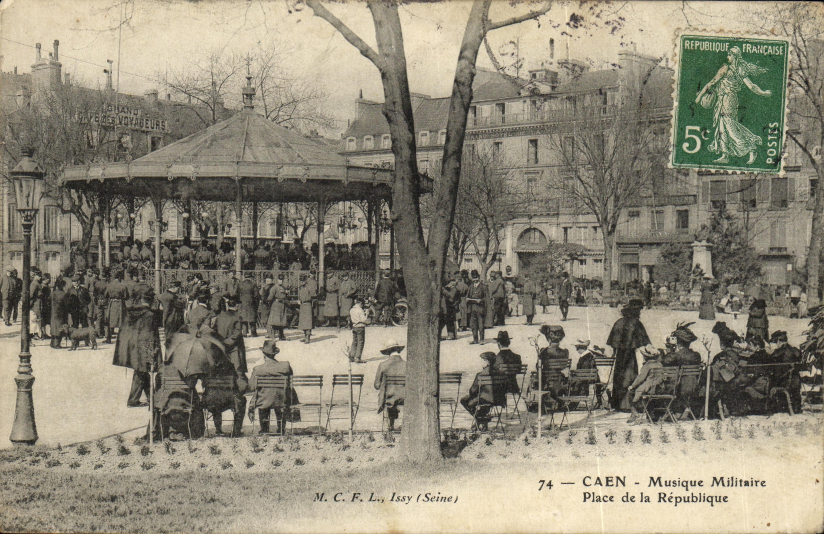 VINTAGE POSTCARD Caen Musique Militaiire Places Republic