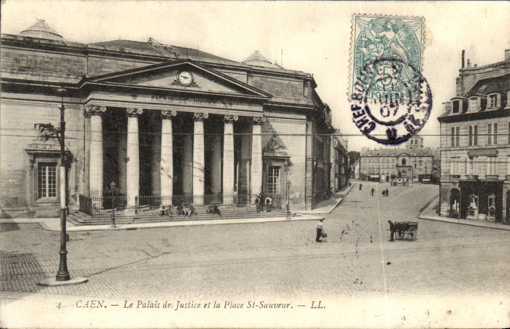 VINTAGE POSTCARD Caen Law courts and Place St Saver