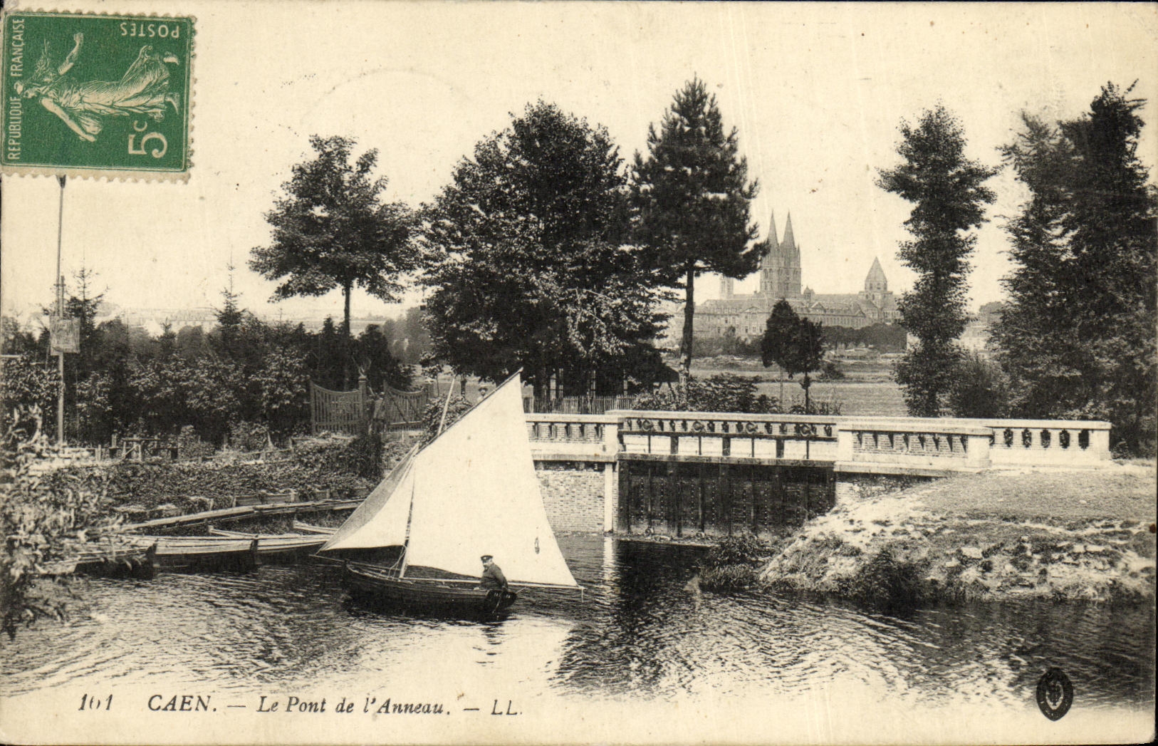 VINTAGE POSTCARD Caen the Bridge of L Ring Boat