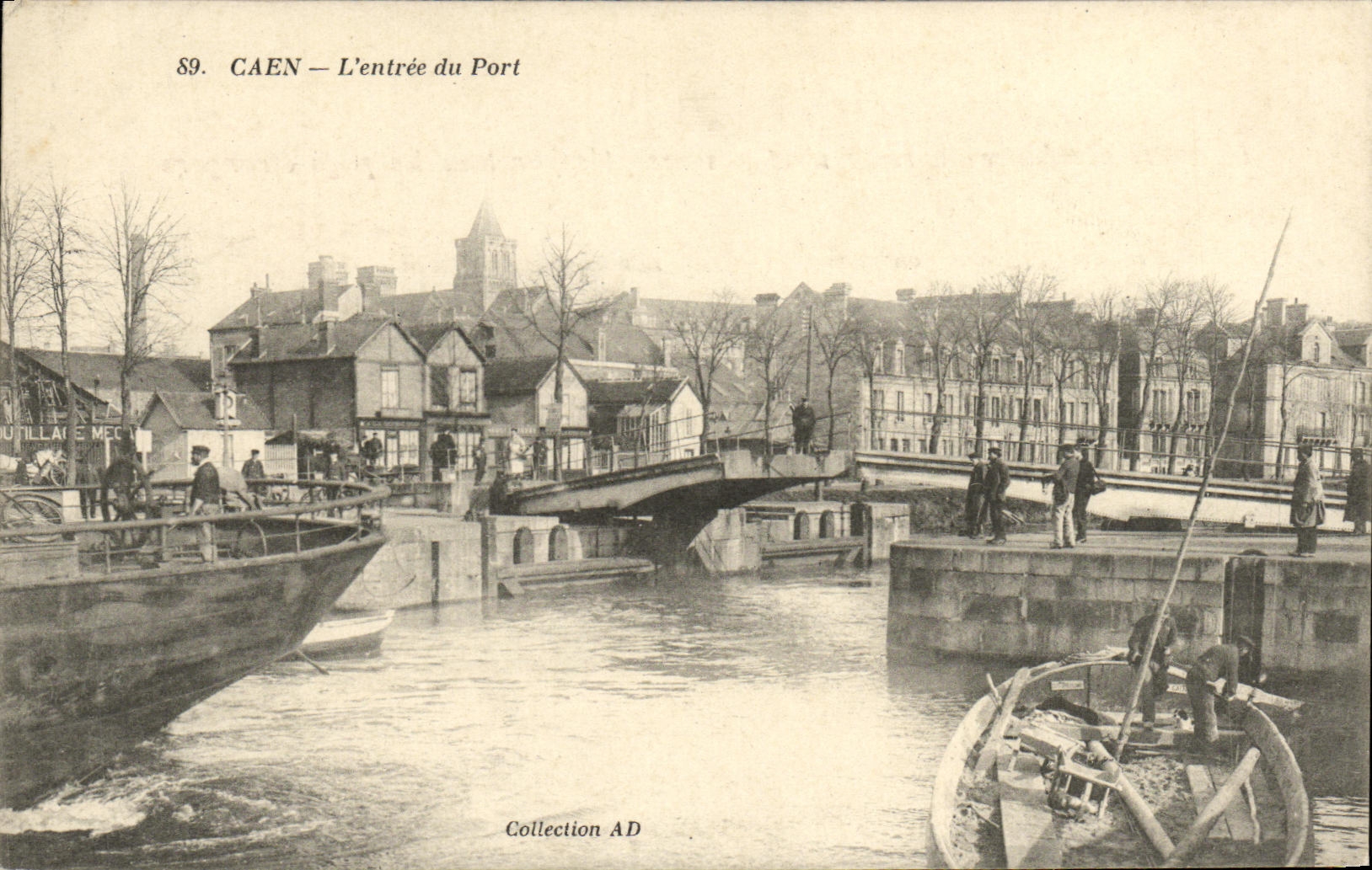 VINTAGE POSTCARD Caen L entered of the Port