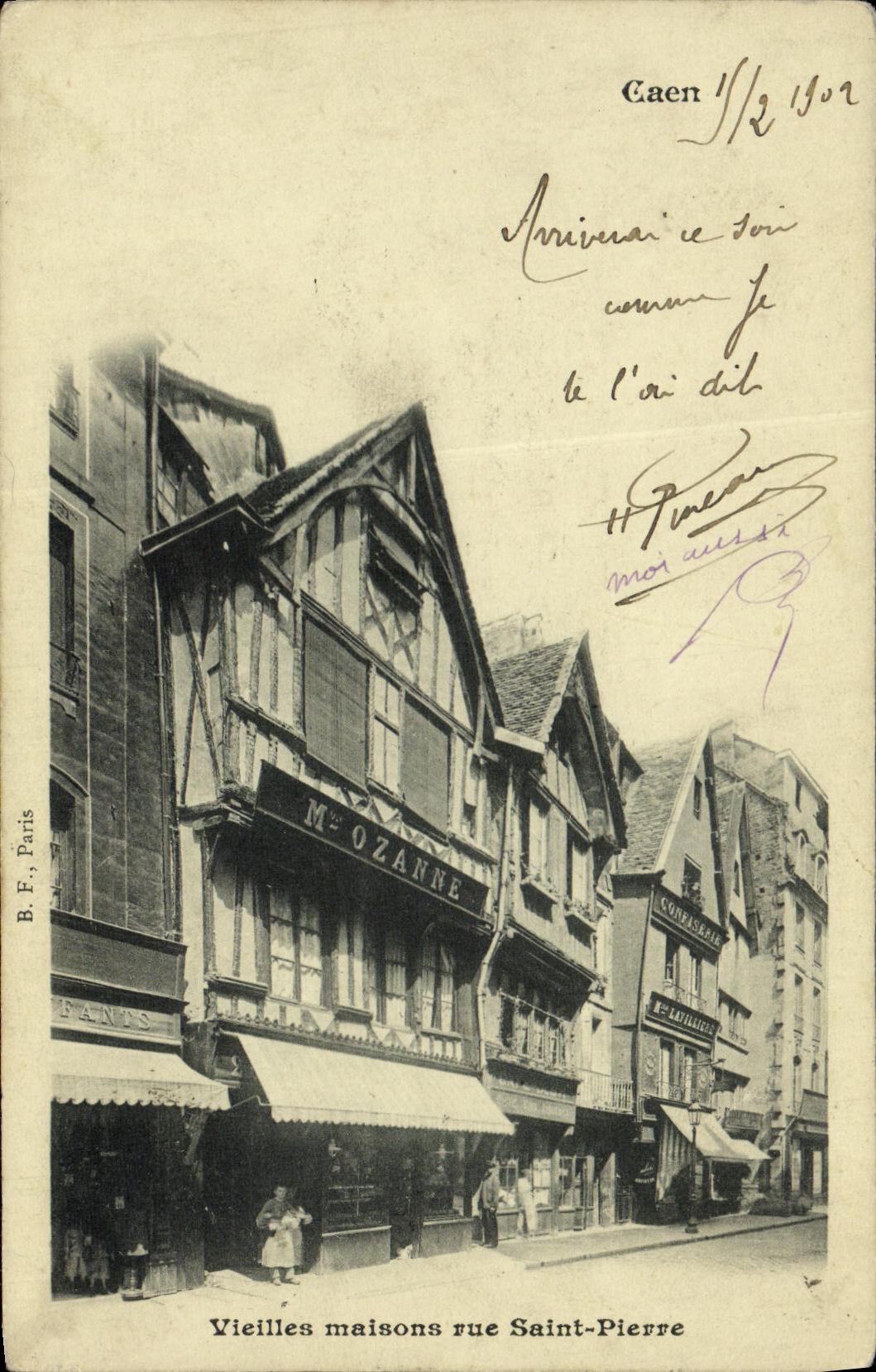 VINTAGE POSTCARD Caen Old women House Street St Pierre Ozanne