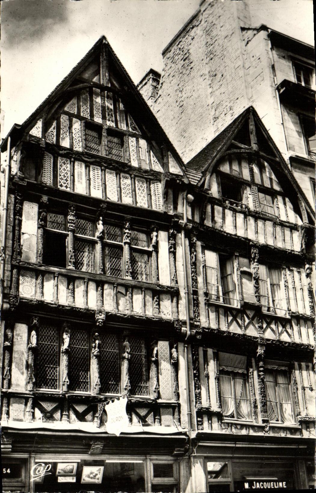 CPSM Caen Old women Houses Street Jacqueline Saint Pierre